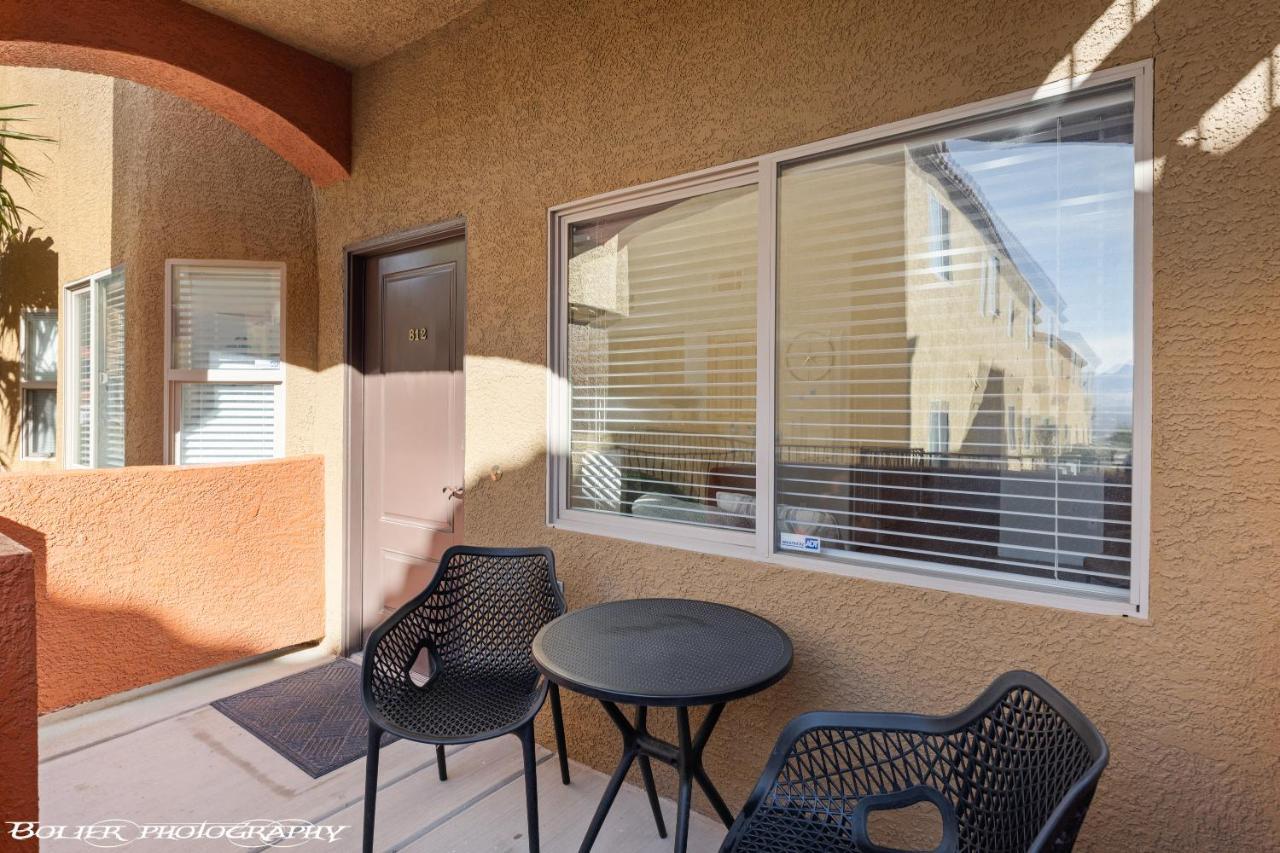 Hawk Ridge Two Bedroom Condo By Cool Properties Mesquite Extérieur photo