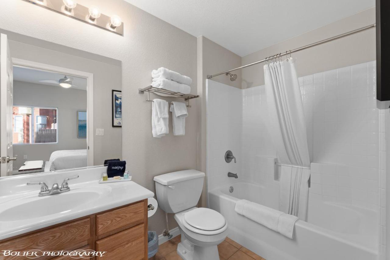 Hawk Ridge Two Bedroom Condo By Cool Properties Mesquite Extérieur photo